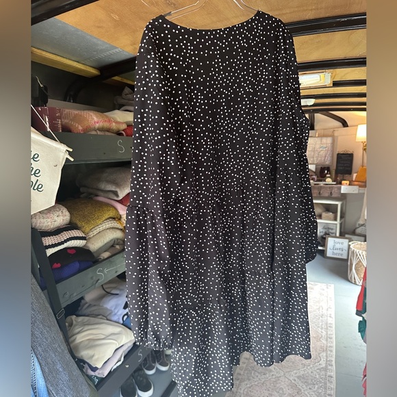 Black and white dress woman’s size large - Picture 3 of 3